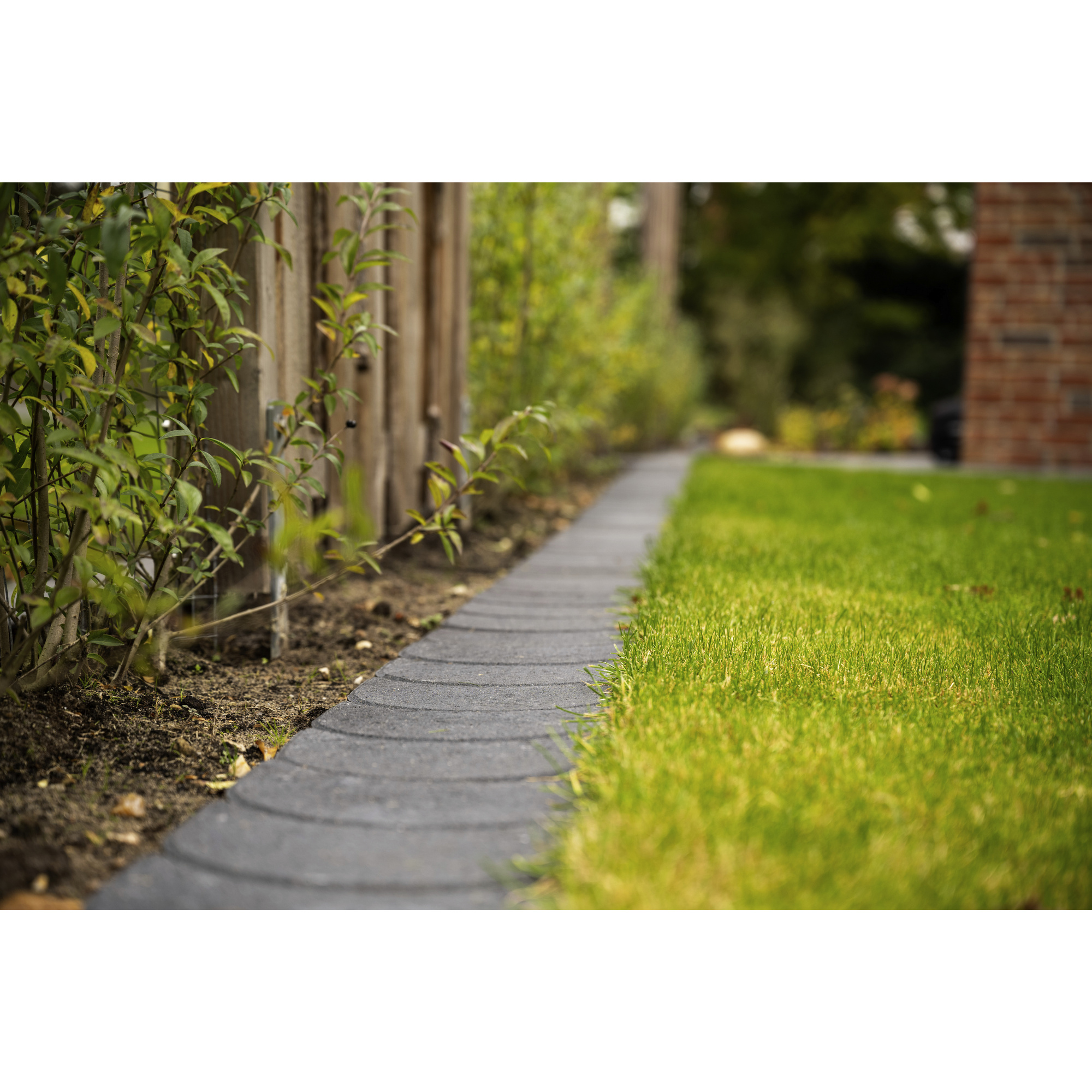 Mr. GARDENER Mähroboterkantenstein, anthrazit, 15x24x4 cm hagebau.at